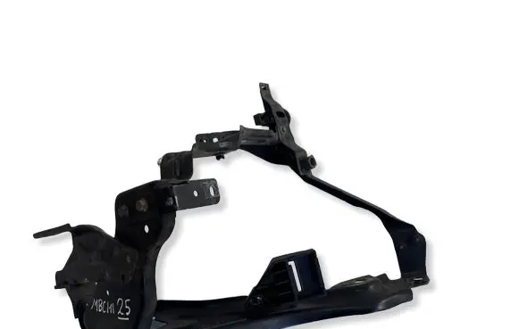 Mercedes-Benz C W204 Headlight/headlamp mounting bracket A2046201191 204626044