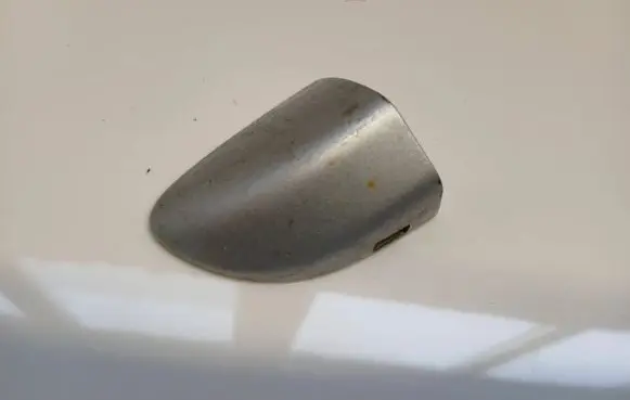Volkswagen PASSAT B6 Front door handle cover 3c0835880