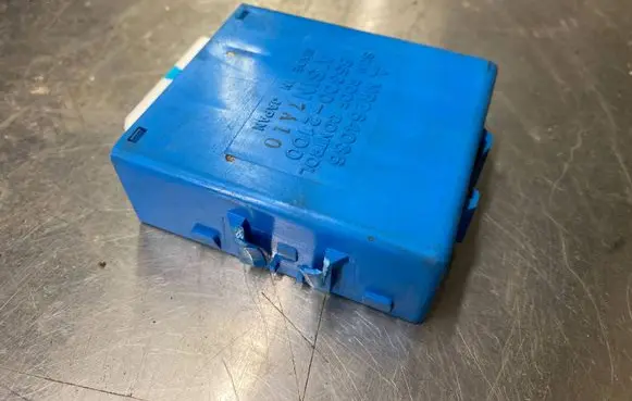 Mitsubishi Galant Sunroof control unit/module MR264036 853002100