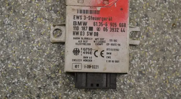 BMW 5 E39 Immobilizer control unit/module 61356905668