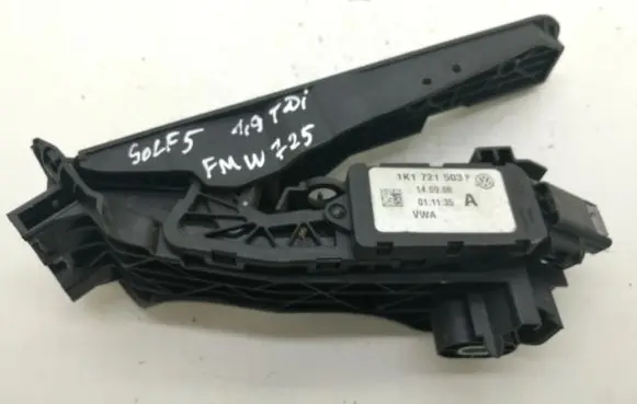 Volkswagen Golf V Accelerator throttle pedal 1K1721503P