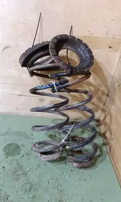 KIA Sorento Rear coil spring