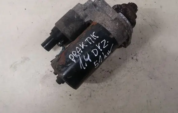 Skoda Praktik (5J8) Starter motor 02T911024