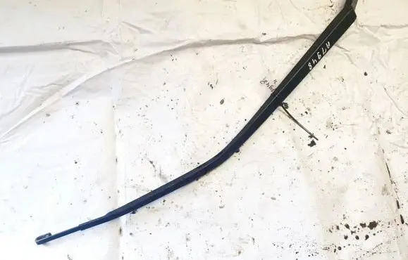 Nissan Murano Z50 Front wiper blade arm