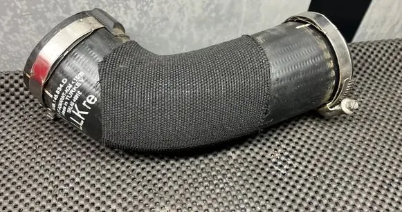 Porsche Macan (95B) Intercooler hose/pipe 95B145834D 95B145834