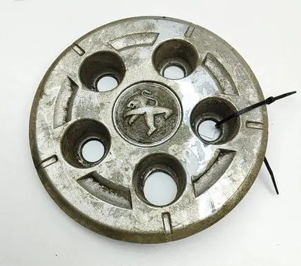 Peugeot Boxer R20 wheel hub/cap/trim 1374675080