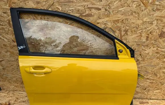 KIA Stonic Front door 