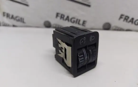 Volkswagen PASSAT B6 Headlight level height control switch 3C0941333