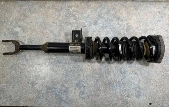 BMW 5 GT F07 Front shock absorber/damper 6798154