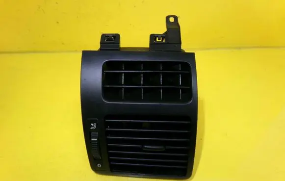 Volkswagen Touran I Dashboard side air vent grill/cover trim 1T0819704A