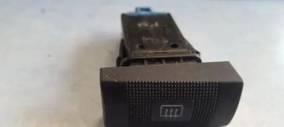 KIA Rio Windscreen/window heater switch