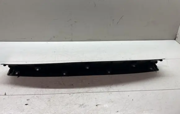 Volkswagen Tiguan Tailgate/trunk upper cover trim 5N0867707
