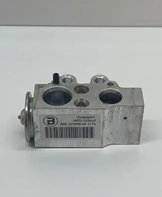 Porsche Macan (95B) Air conditioning (A/C) expansion valve 523896903716 Z3465001 HF01234YF