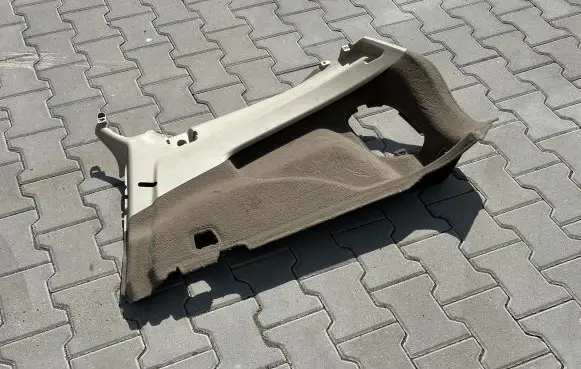 Volvo V60 Trunk/boot lower side trim panel 39804328 2354702