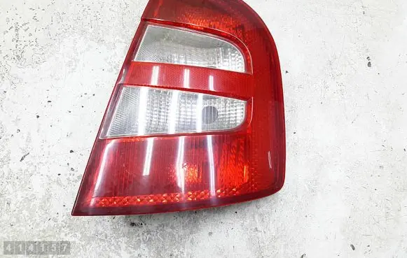 Skoda Fabia Mk1 (6Y) Rear/tail lights 6y6945096b