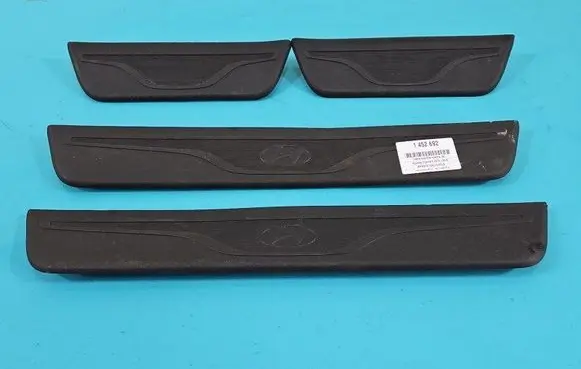 Hyundai Elantra Center console decorative trim 85882-3X000 IMPRK1452692