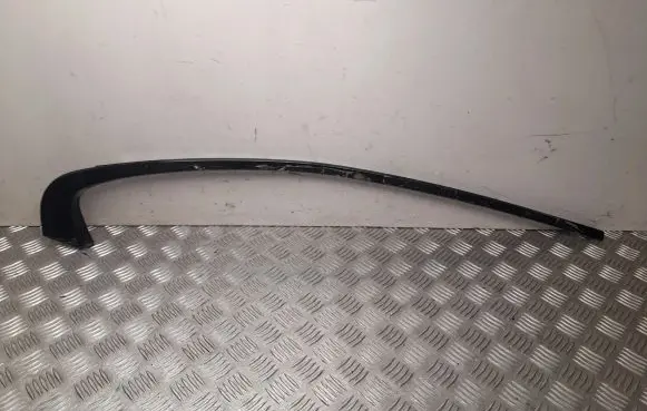 Jaguar I-Pace Rear door window/glass frame J9D3255A60AD