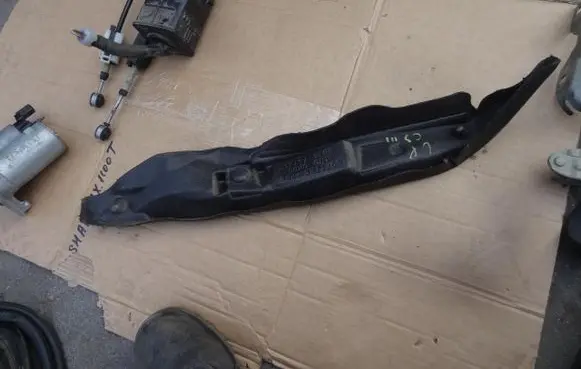 Citroen C3 Fender foam support/seal 9818174780