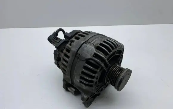 Audi A3 S3 A3 Sportback 8P Generator/alternator 03C903023A 0124525093