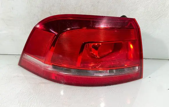 Volkswagen PASSAT B7 Rear/tail lights 3af945095c
