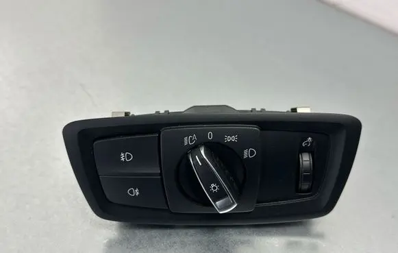 BMW X1 F48 F49 Light switch 18347910