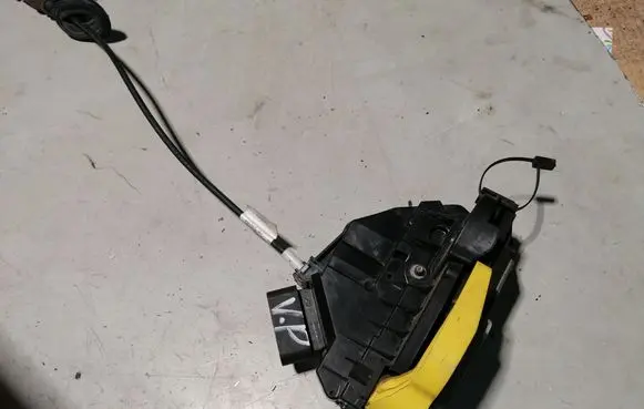 Front door lock