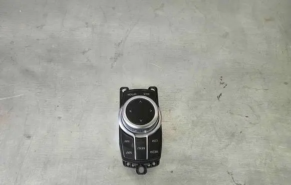 BMW 1 F20 F21 Head unit multimedia control 65827938325