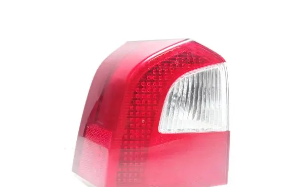Volvo V70 Rear/tail lights 30698983
