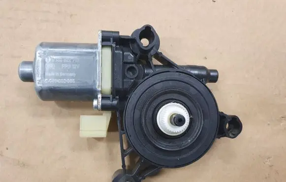 Audi A3 S3 8V Rear door window regulator motor 5Q0959802 0130822712
