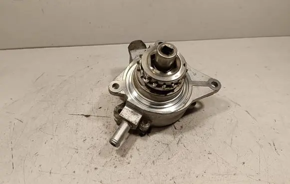 Nissan Navara D40 Vacuum pump 14650EB30A