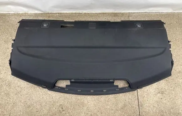 Parcel shelf