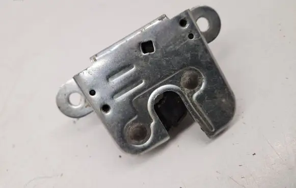 Volkswagen Touran I Loading door lock 70333739 040107 210107