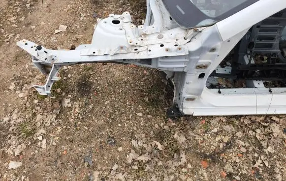 Mazda 3 II Front quarter panel 