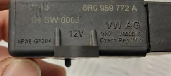 Skoda Rapid (NH) Seat heating relay 6R0959772A