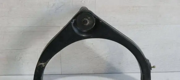 Dodge RAM Front upper control arm/wishbone 68282383