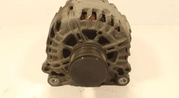 Skoda Octavia Mk2 (1Z) Generator/alternator 03L903023F