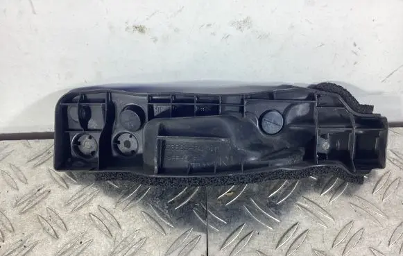 Lexus RC Fender mounting bracket 5388324010
