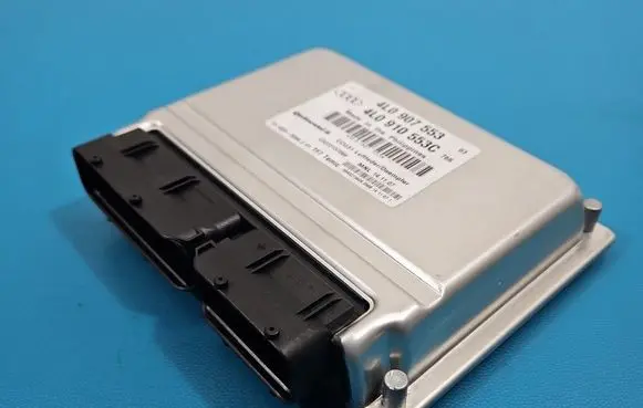 Audi Q7 4L Central body control module 4L0907553 IMPRK1547651