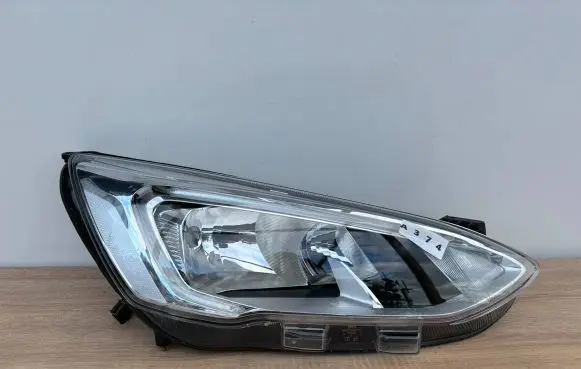 Ford Focus Headlight/headlamp 00201471