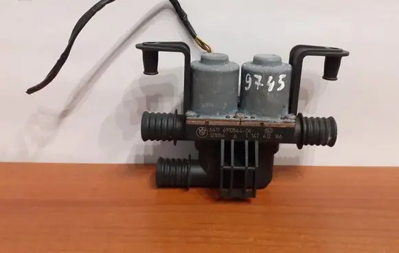 BMW X5 E70 Coolant heater 6910544 9745