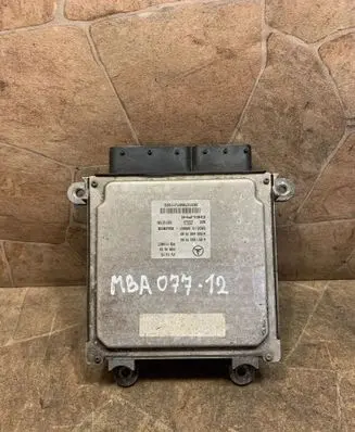 Mercedes-Benz C W204 Engine control unit/module A6519007500 A0064461540