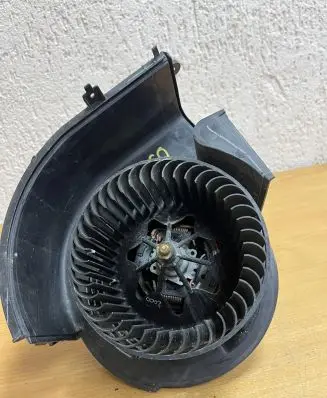BMW X5 E70 Air conditioning (A/C) fan (condenser) 990878J D8360