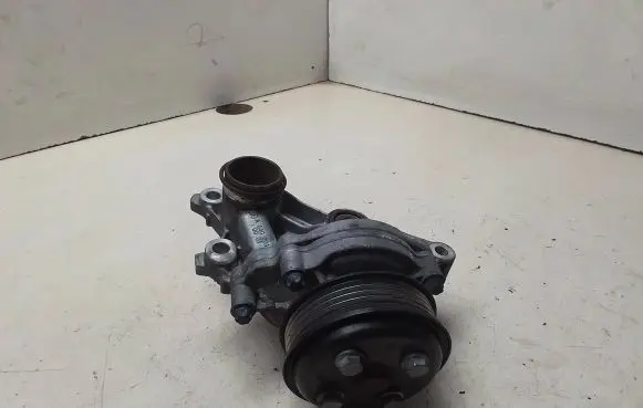 Mercedes-Benz B W245 Water pump A6402010001