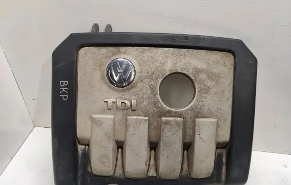 Volkswagen PASSAT B6 Engine cover (trim) 03g103925bg