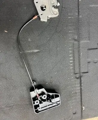 BMW 3 E92 E93 Seat back rest lock catch 7112863