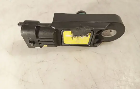 Opel Movano B Air pressure sensor H8201377790