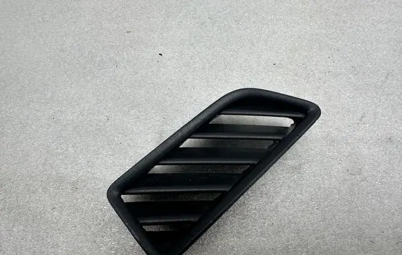Skoda Octavia Mk3 (5E) Dashboard side air vent grill/cover trim 5E0819793