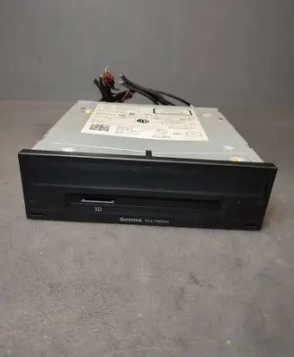 Skoda Superb B8 (3V) Navigation unit CD/DVD player 5Q0035842B