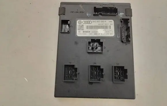 Audi A4 S4 B8 8K Comfort/convenience module 8K0907063K 06030001