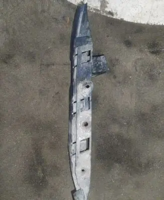 BMW 5 E60 E61 Front bumper mounting bracket 7033705